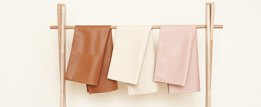 Konssy Faux Leather Waterproof Baby Changing Mat 2 Pack, Regular, 32"x20" - product details 11