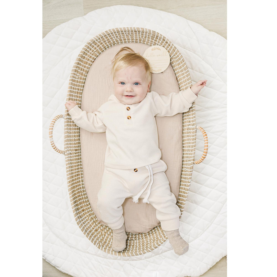 Konssy Muslin Bassinet Sheets for Baby Boys and Girls, 2 Pack, 32"x16" - Fog Green,Cream - image 2