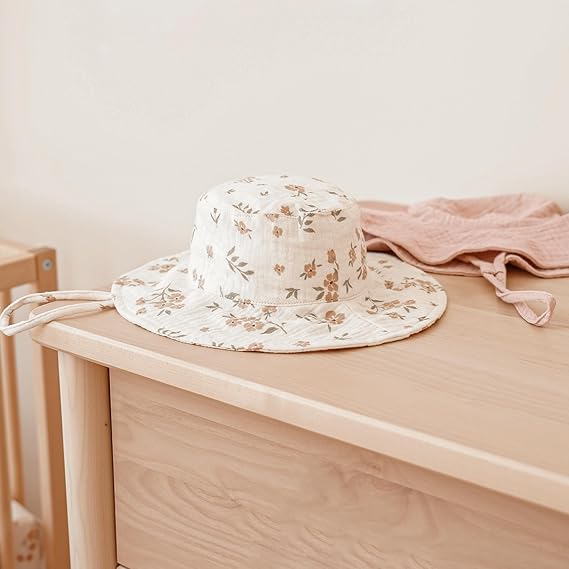 Konssy 2 Pack Muslin Baby Sun Hat UPF 50+ Sun Protection Baby Bucket Hat Summer Beach Hats with Wide Brim for Boys & Girls
