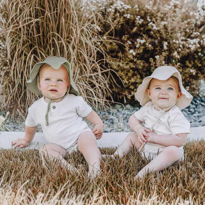 Konssy 2-Pack Muslin Baby Girl Sun Hats with Wide Brim, UPF 50+, 0-6& 6-12M - Fog Green-Cream - image 2
