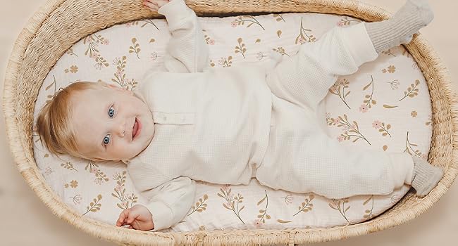 Konssy 2 Pack Muslin Bassinet Sheets for Baby Girls Boys, 32"x16" - product details 3