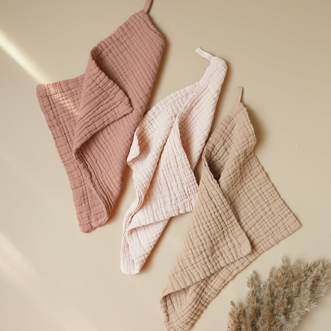 Konssy 7 Pack Muslin Baby Washcloths, Burp Cloths & Wash Cloths for Babies 11 x 11 In, 100% Cotton, Ultra-Soft & Absorbent, Machine Washable, Baby Bath Towels for Newborns, Girls & Boys