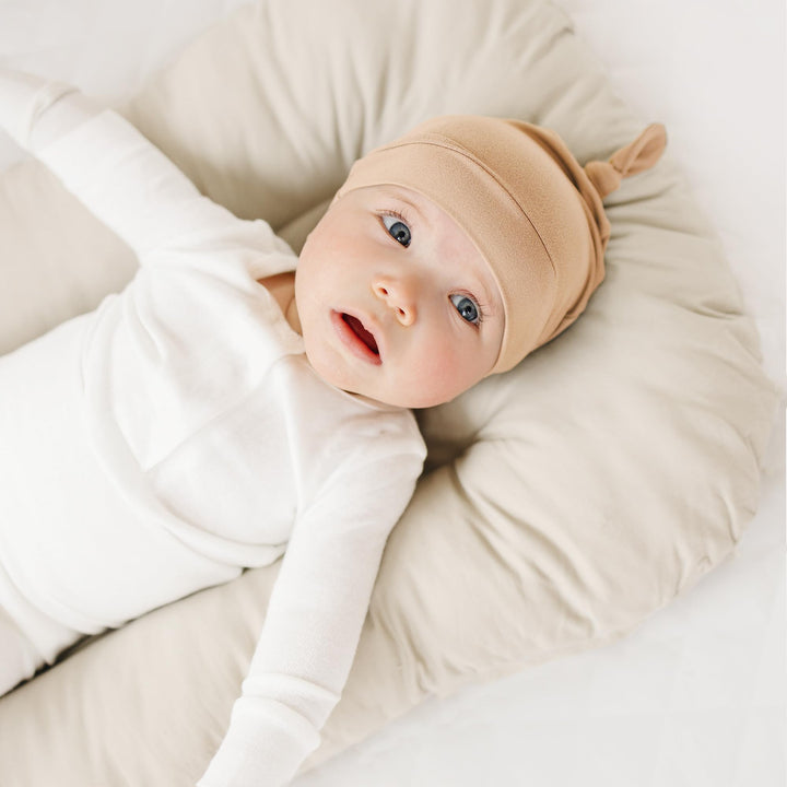 Konssy Baby Newborn Beanie Hat for Infant Girl Boy 0-6 Months Knot Sleepy Baby Hats, Buttery Soft & Stretchy Fabric, Preemie & Newborn Hospital Hat, for All Season