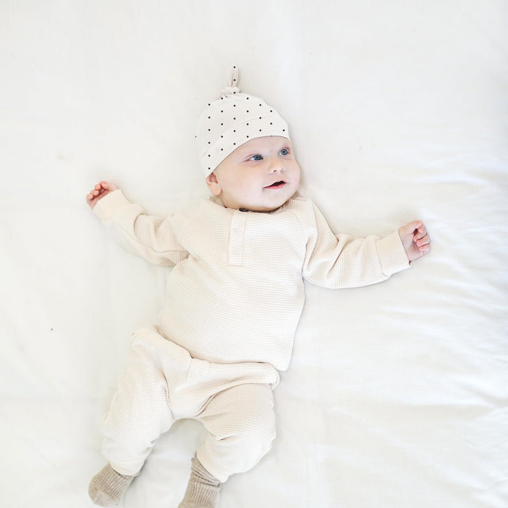 Konssy Baby Newborn Beanie Hat for Infant Girl Boy 0-6 Months Knot Sleepy Baby Hats, Buttery Soft & Stretchy Fabric, Preemie & Newborn Hospital Hat, for All Season