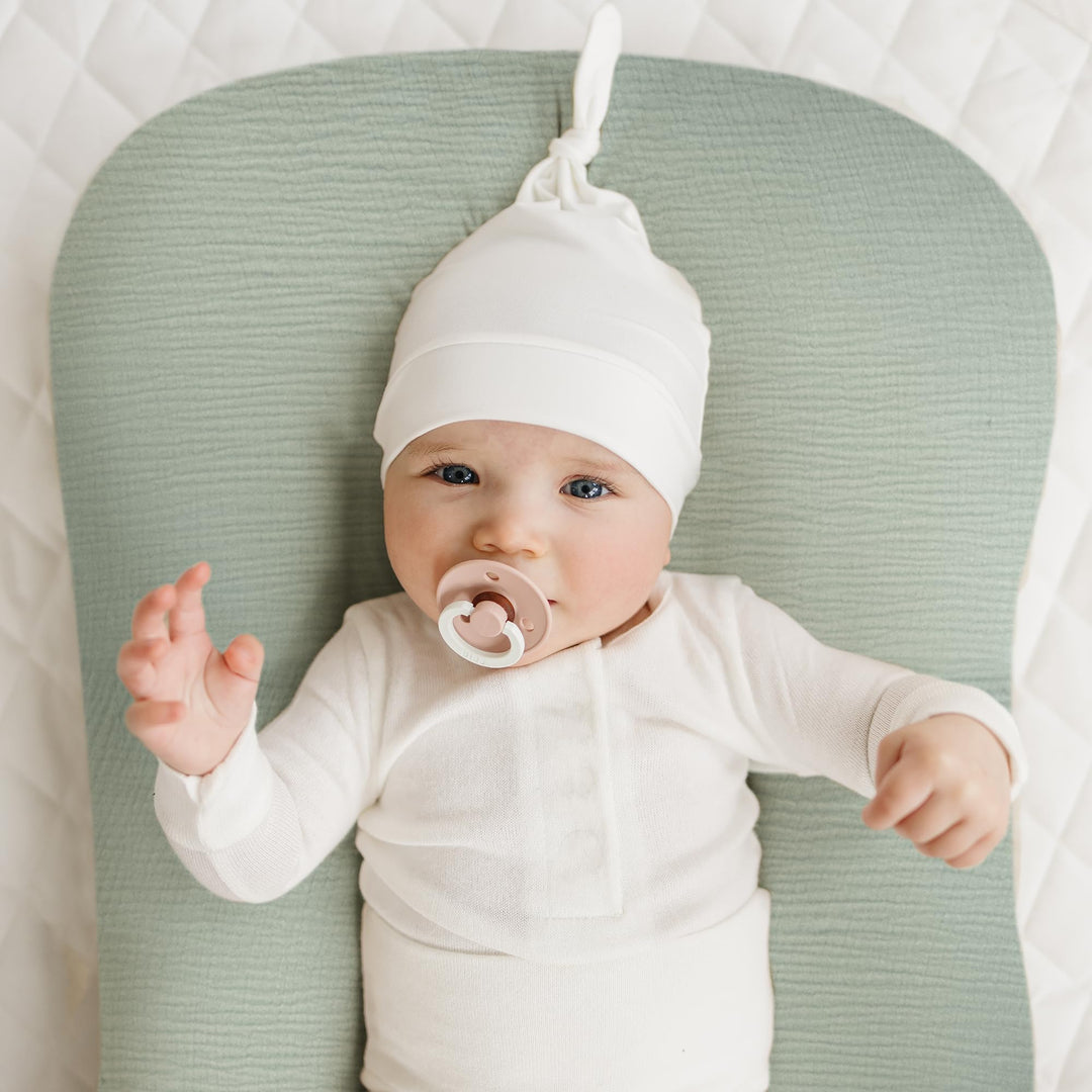 Konssy 2 Pack Muslin Baby Lounger Covers, Covers Only, 30.7" x 20" 100% Cotton, Soft & Breathable, Baby Nest Slipcover, Envelope Closure, Pre-Washed for Lasting Fit