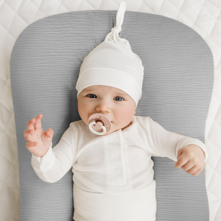 Konssy 2 Pack Muslin Baby Lounger Covers, Covers Only, 30.7" x 20" 100% Cotton, Soft & Breathable, Baby Nest Slipcover, Envelope Closure, Pre-Washed for Lasting Fit