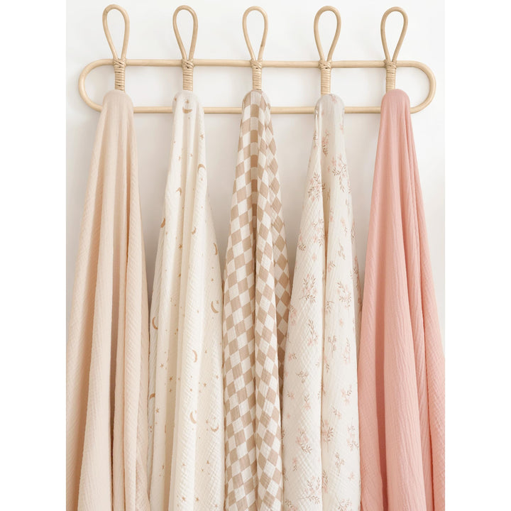 Konssy 3-Pack Muslin Baby Swaddle Blankets, 47 x 47 in Receiving Blankets Large Size, 100% Cotton, Ultra Soft & Breathable, Multi-Use Swaddles for Boys & Girls, from Newborn to Toddler
