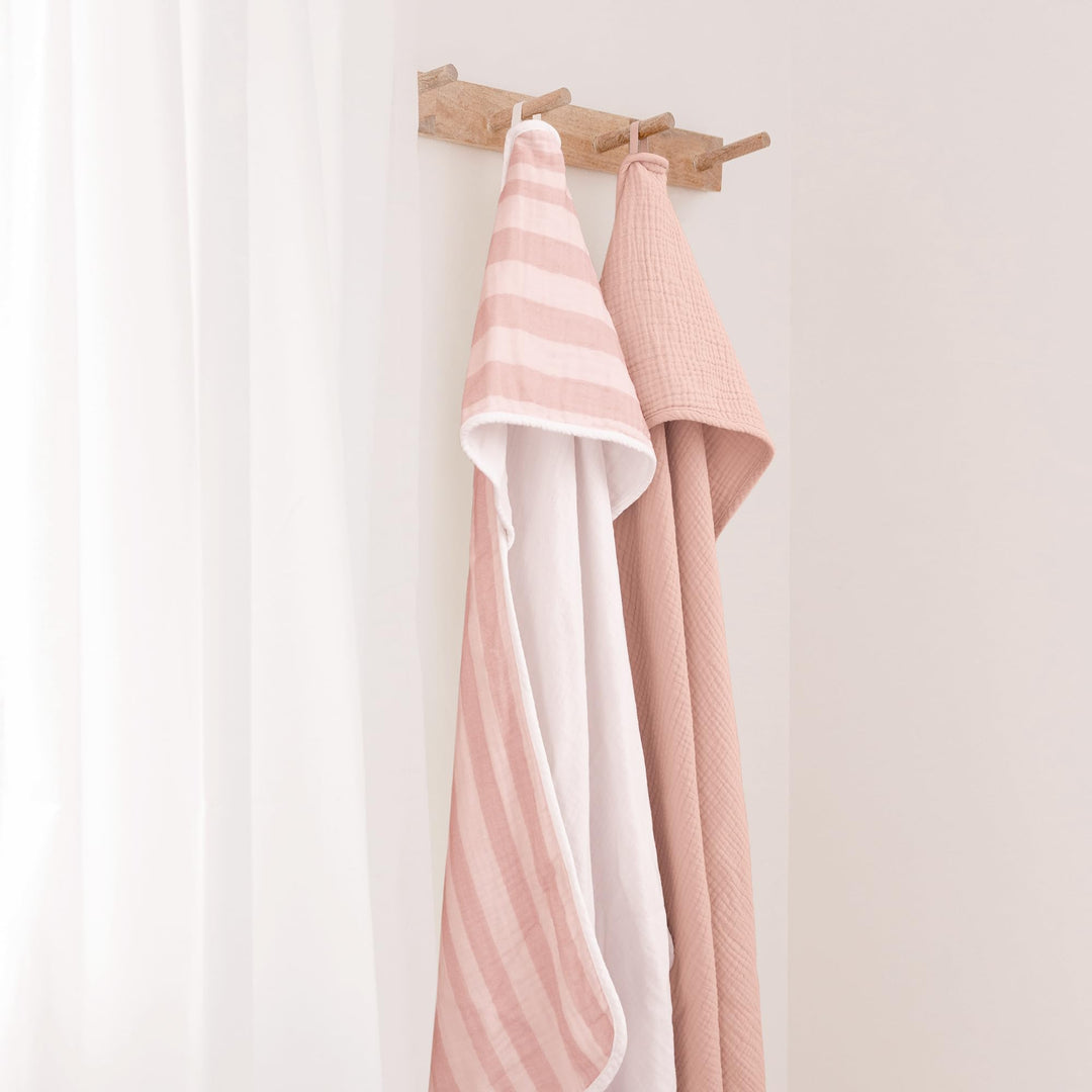 Konssy 2-Pack 100% Muslin Cotton Hooded Baby Bath Towels for Boys and Girls 32 x 32 In, Ultra-Soft & Absorbent, Bath Towels With Hooded for Infants Newborns Toddlers, Machine Washable