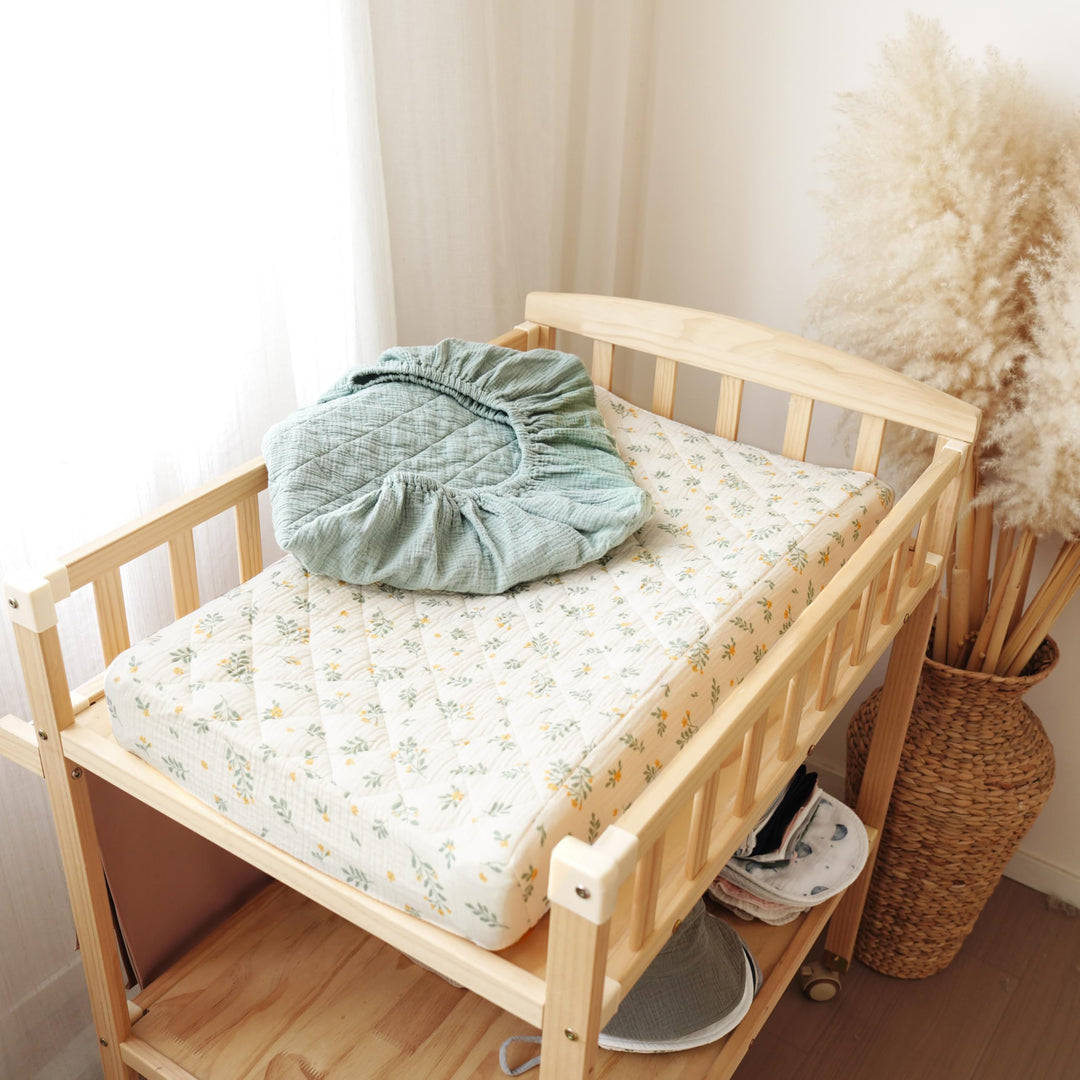 Konssy 2 Pack Quilted Muslin Changing Pad Cover, Waterproof Layer, 32"x16" 100% Cotton Surface, Absorbent & Soft, Fitted Changing Table Sheets, Full Elastic Fit, for Baby Girls & Boys